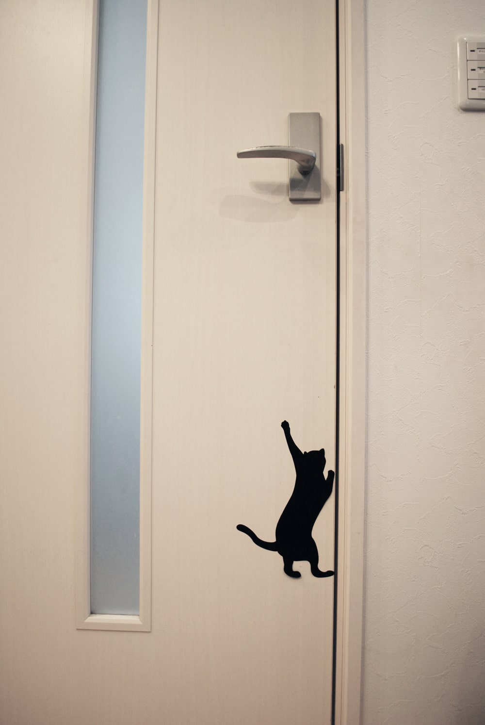 猫型の壁穴隠しシール